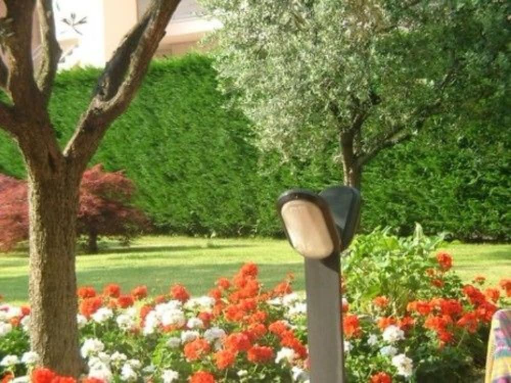 Hotel Bella Peschiera Песк'єра-дель-Гарда Екстер'єр фото