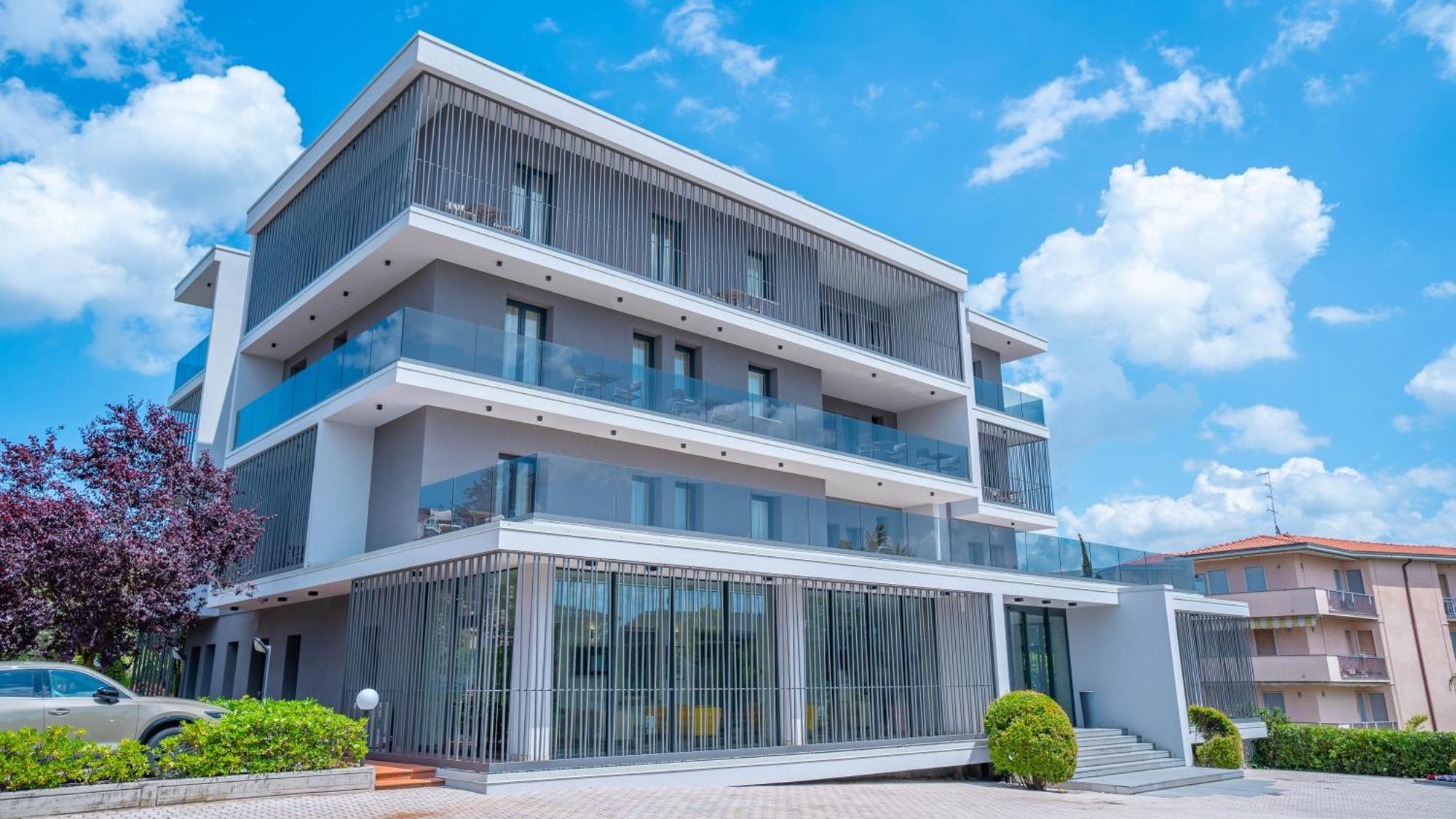 Hotel Bella Peschiera Песк'єра-дель-Гарда Екстер'єр фото