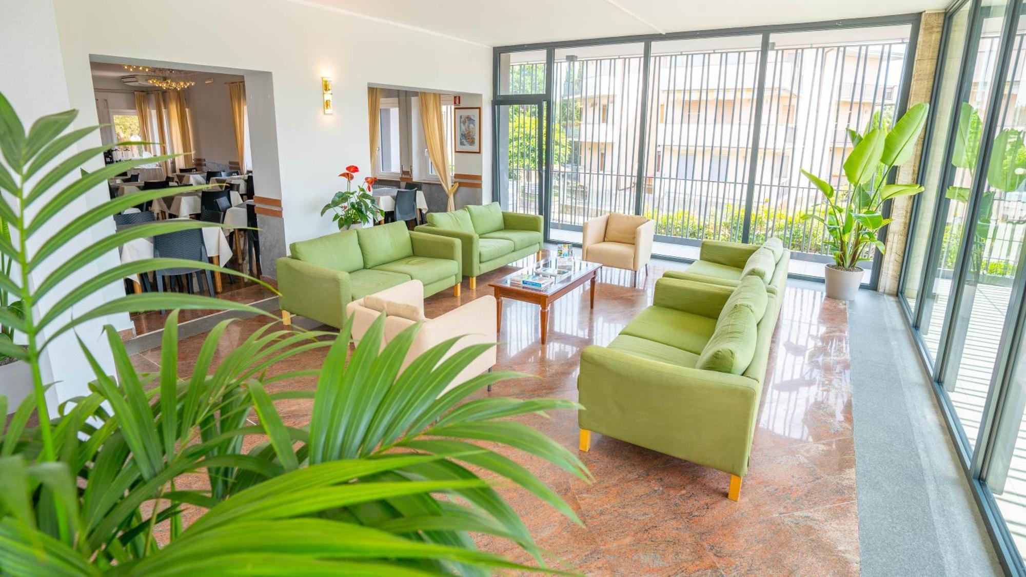 Hotel Bella Peschiera Песк'єра-дель-Гарда Екстер'єр фото