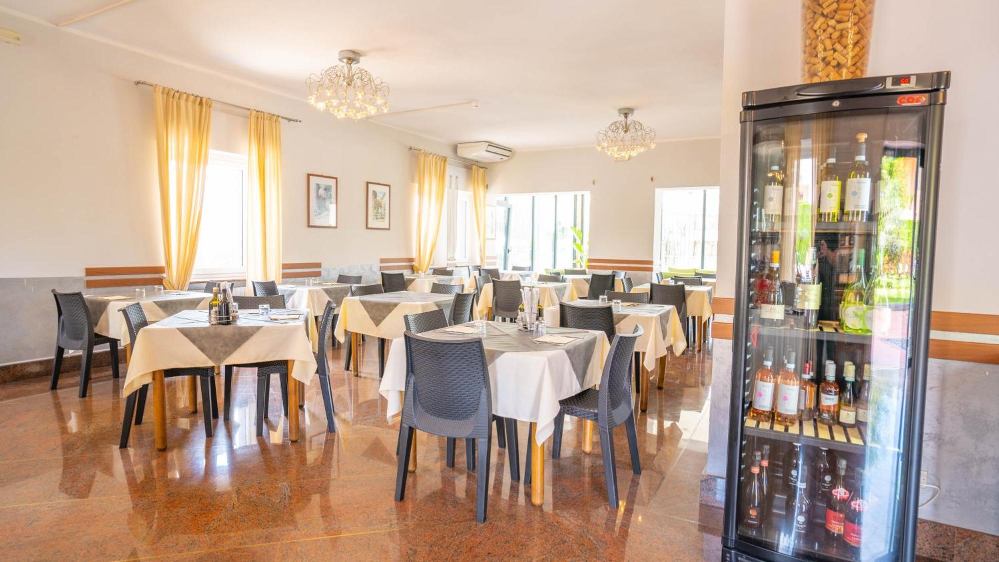 Hotel Bella Peschiera Песк'єра-дель-Гарда Екстер'єр фото